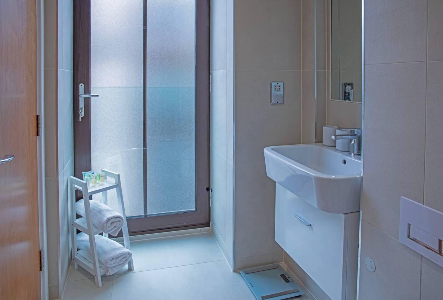 Westminster 2 Bed 2 Bath Apartment Londres Extérieur photo